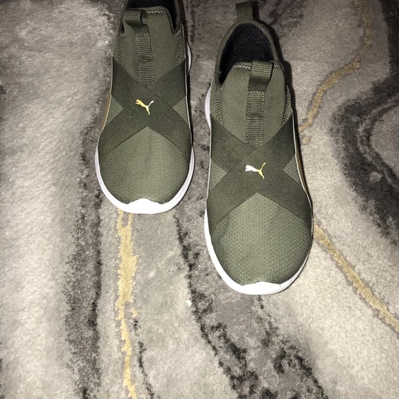 Green Puma Shoes - Picture 5 of 8